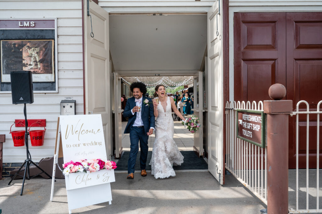 Buckinghamshire Railway Centre Wedding Photographer