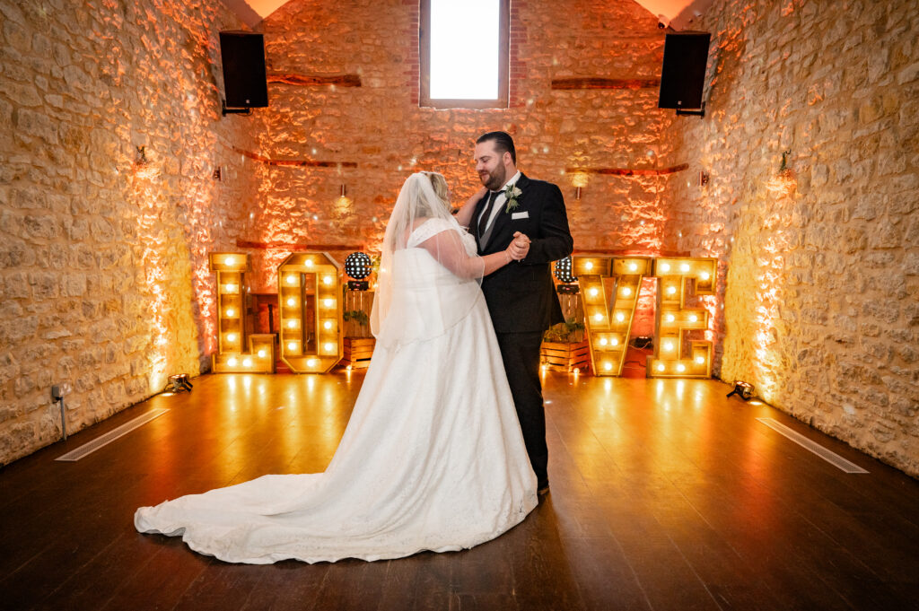 barn Wedding photographer