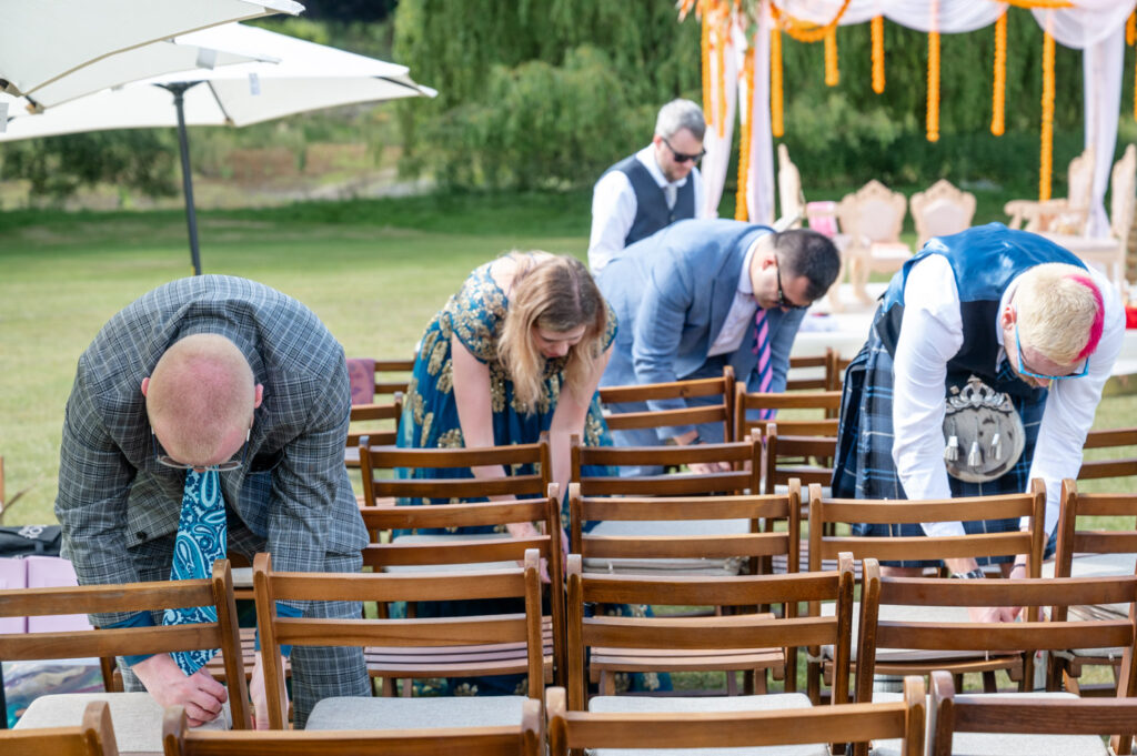 Outdoor wedding ceremony at Vanstone Park